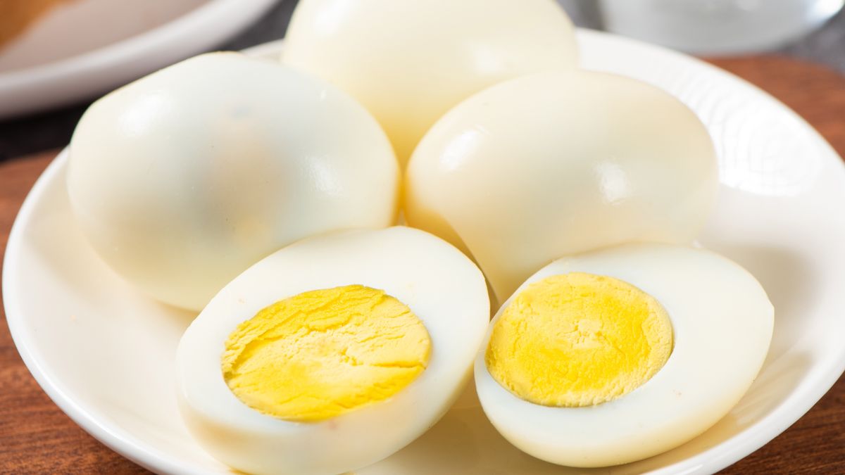 Ile mogą stać gotowane jajka i jak je prawidłowo przechowywać?