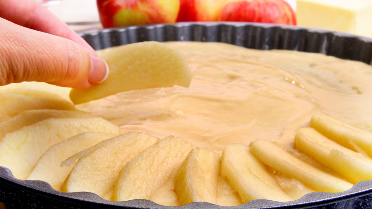 Jak zrobić pyszną domową szarlotkę?