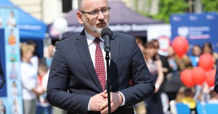 Ruszają bezpłatne szczepienia przeciw HPV. Jak zapisać dziecko?