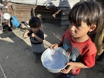 Woda w Strefie Gazy stała się bronią. Alarmujący raport Lekarzy Bez Granic