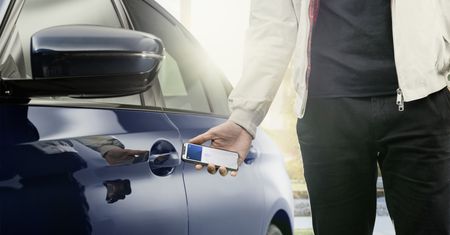 Auto uruchomisz iPhone'em. Funkcja Apple Car Key może wreszcie zyskać popularność