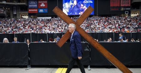 200 tysięcy osób na pogrzebie Charliego Kirka. Trump wśród mówców