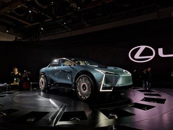 Lexus LS już nie będzie sedanem. Koncepty pokazują, czego się spodziewać