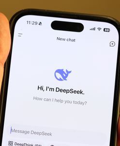 DeepSeek o chińskich zbrodniach. Model AI sam się ocenzurował