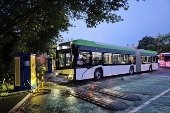 MZK Toruń testuje elektrycznego Solarisa. Nowoczesny autobus już wyjechał na ulice
