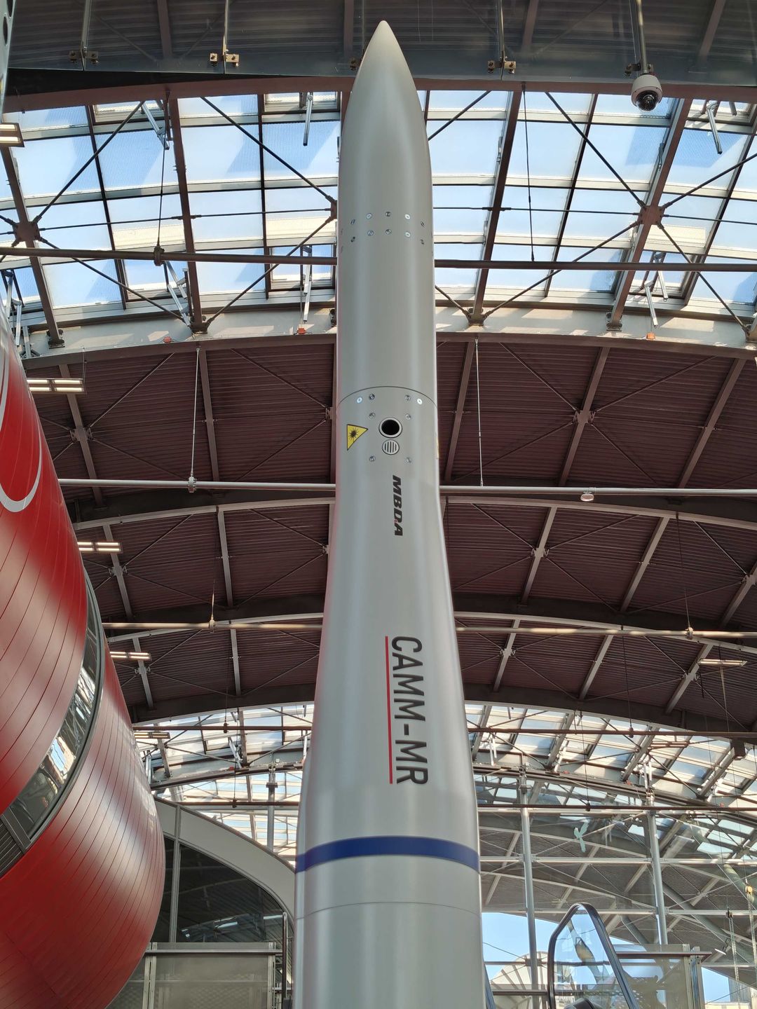 Pocisk CAMM-MR prezentowany podczas targów MSPO 2025.