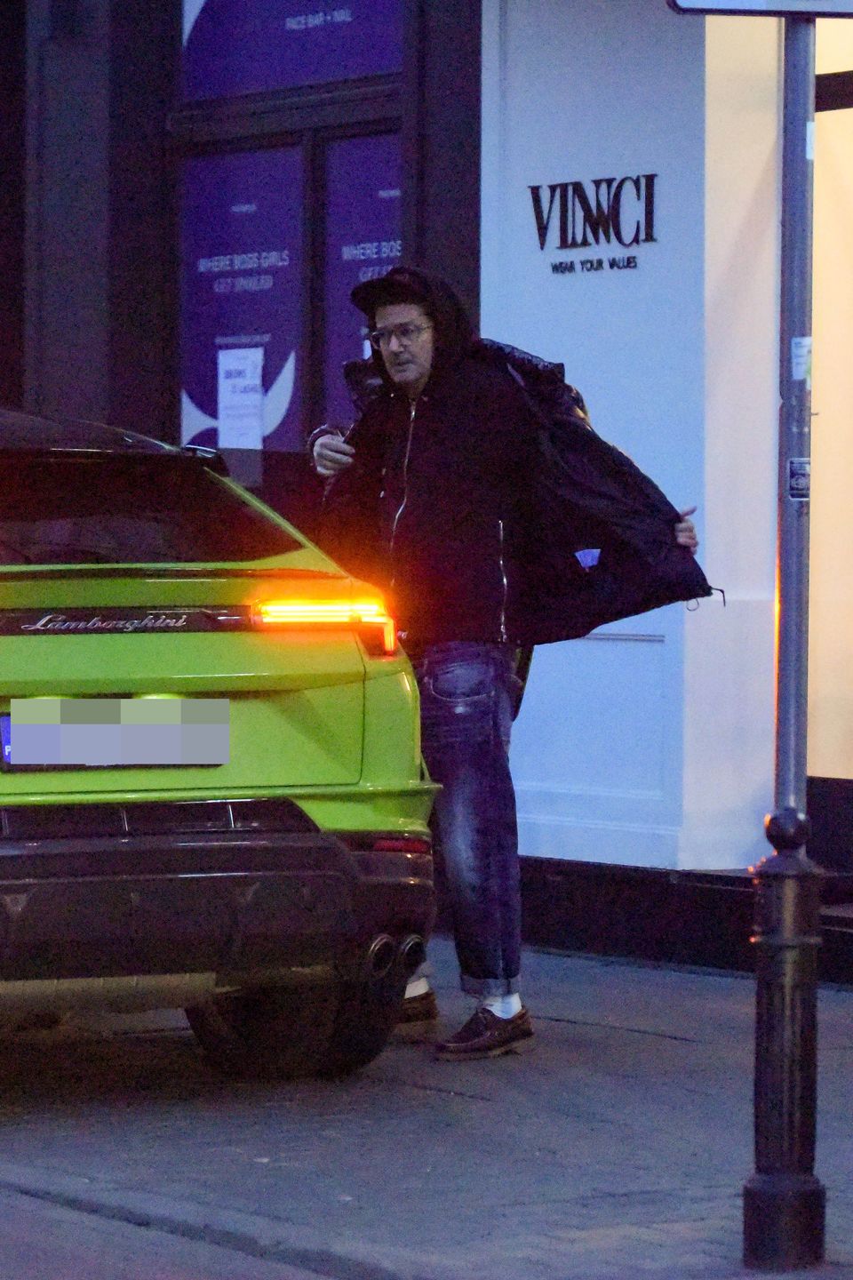 Kuba Wojewódzki rozbija się po mieście lamborghini za pół mln