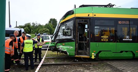 Poznań. 15 osób rannych w zderzeniu dwóch tramwajów