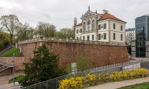 Nie wszyscy turyści znają te legendy. Symbole ukryte w różnych zakamarkach miasta