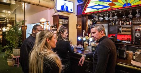 Lockdown w Holandii. Mimo to w sobotę otwarto restauracje