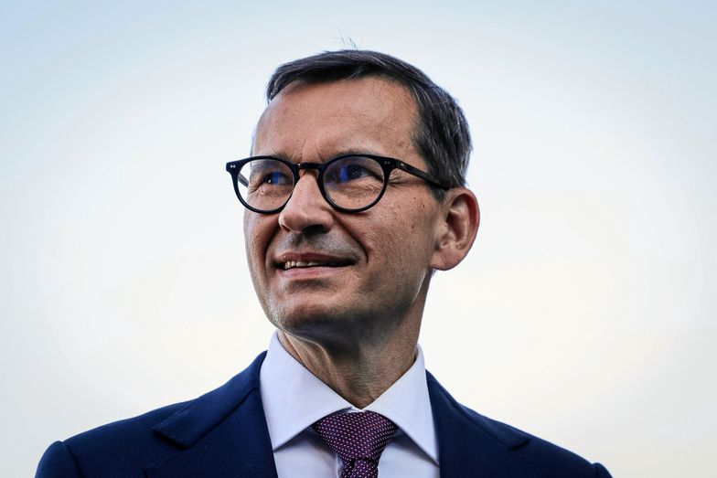 Mateusz Morawiecki zyska na problemach finansowych PiS? "Po prostu ma pieniądze"