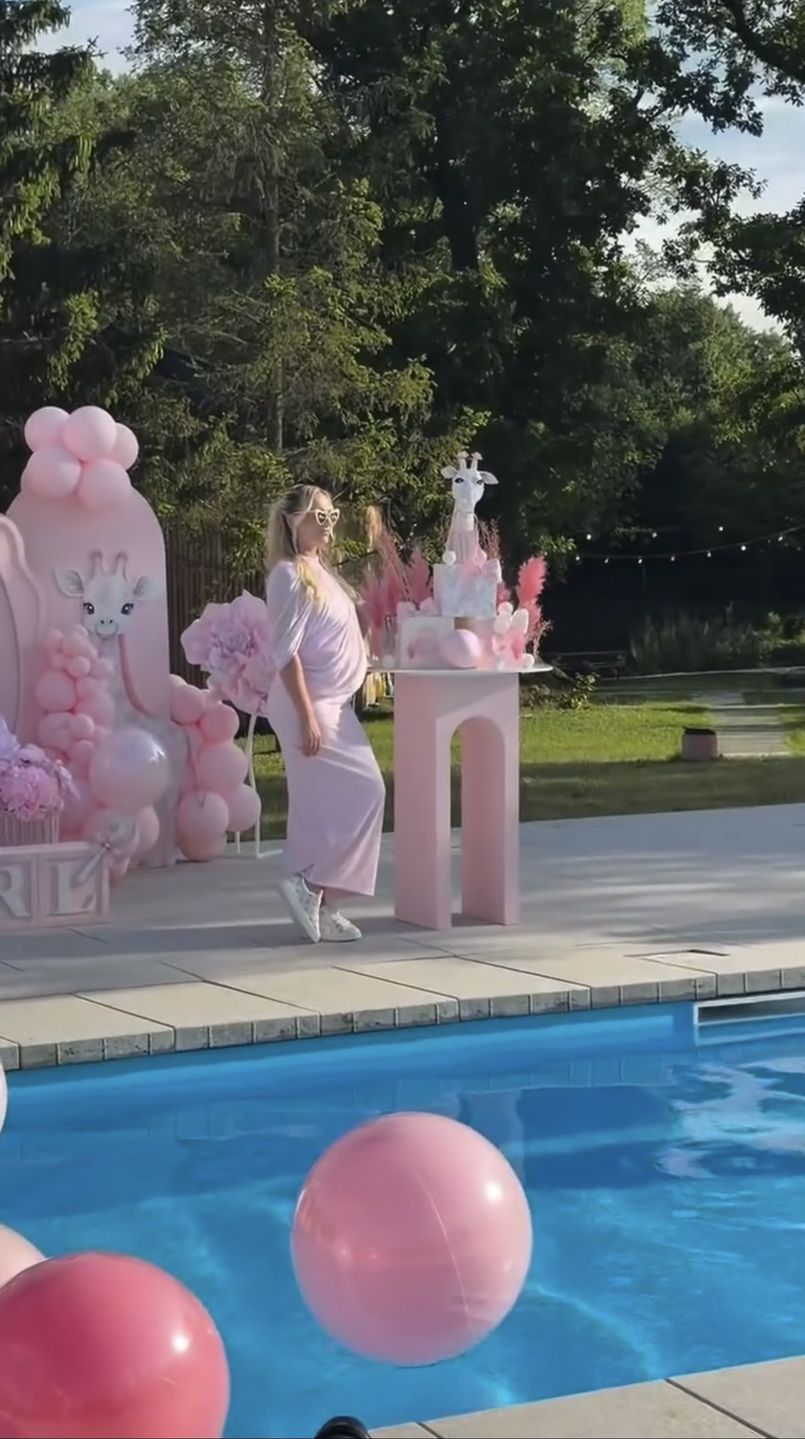 "Różowe" baby shower Oli Tomali
