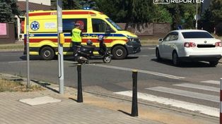 Warszawa: Wypadek w Wawrze. Kierowca jednośladu trafił do szpitala