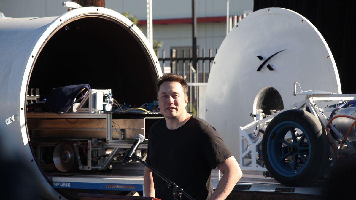 Elon Musk nie zapomniał o hyperloop