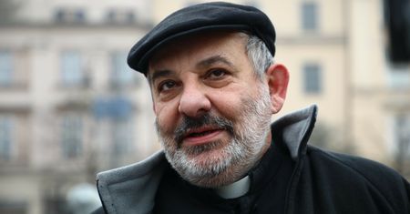 Ks. Isakowicz-Zaleski: Kard. Dziwisz zablokował szansę na oczyszczenie Kościoła