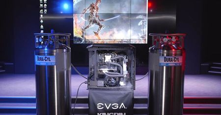 EVGA i Kingpin Cooling prezentują automatyczny system chłodzenia... ciekłym azotem