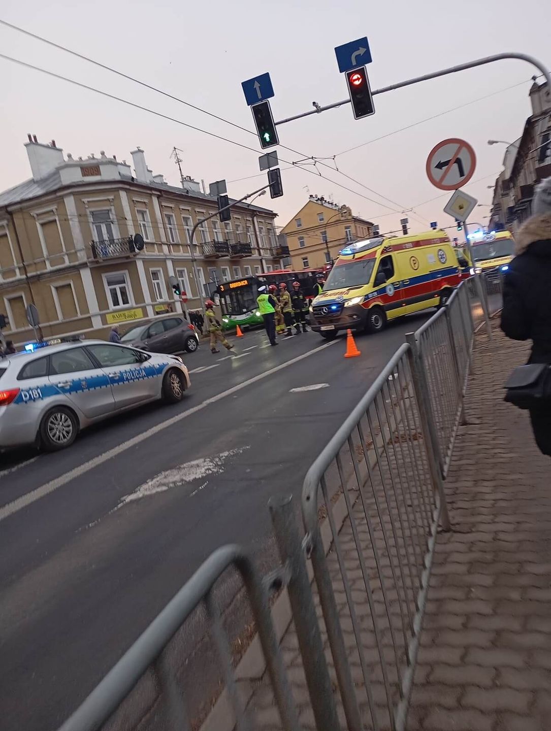 Wypadek na skrzyżowaniu ulic Kunickiego i Nowy Świat w Lublinie
