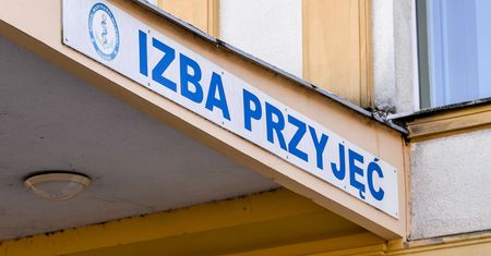 Ciało kobiety na parkingu przed szpitalem. Nowe fakty