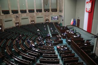 Sejm zajmie się nauczycielskimi pensjami