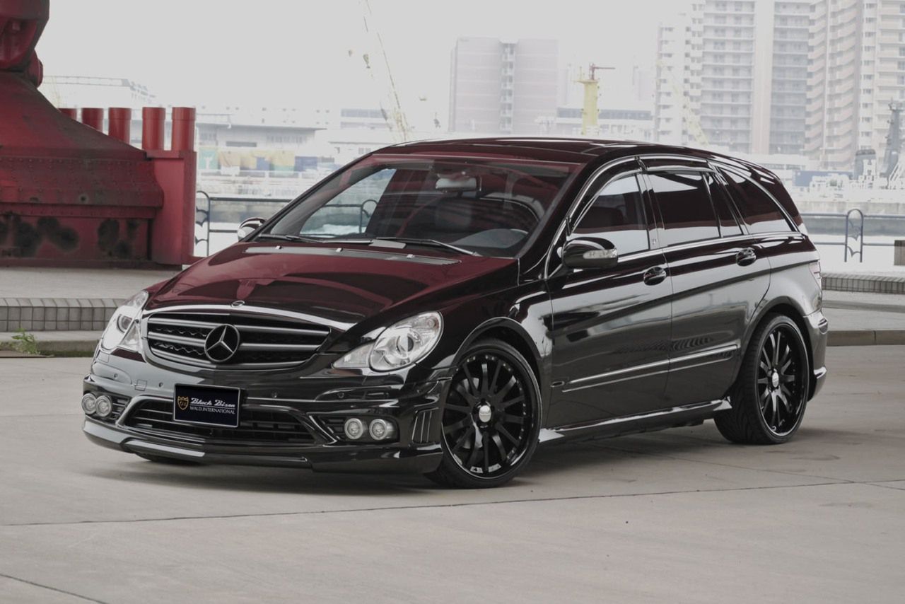 Mercedes klasy R Black Bison Edition od Wald International
