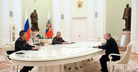 Putin spotkał się z ministrem obrony Chin. Padły niepokojące słowa