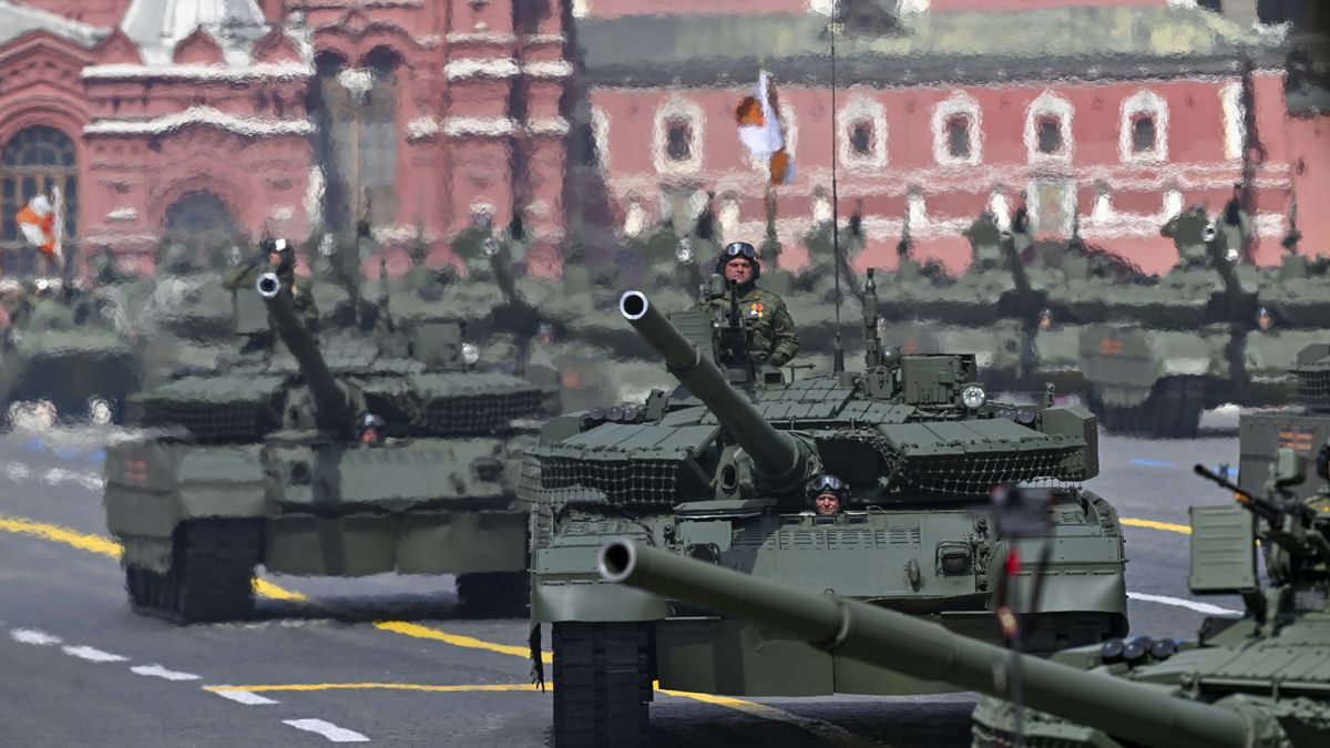 Rosja bez czołgów. Magazyny opustoszały, Kreml szykuje remonty