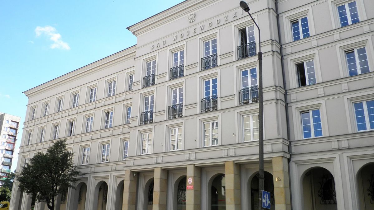 Alarm bombowy w Sądzie Okręgowym w Kielcach. Budynek ewakuowano