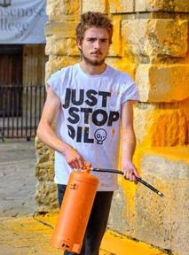 Just Stop Oil. Activists splash paint on universities in the UK