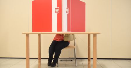 Wybory 2020. Karty znów bez pieczątek? Niepokojący sygnał z Sosnowca