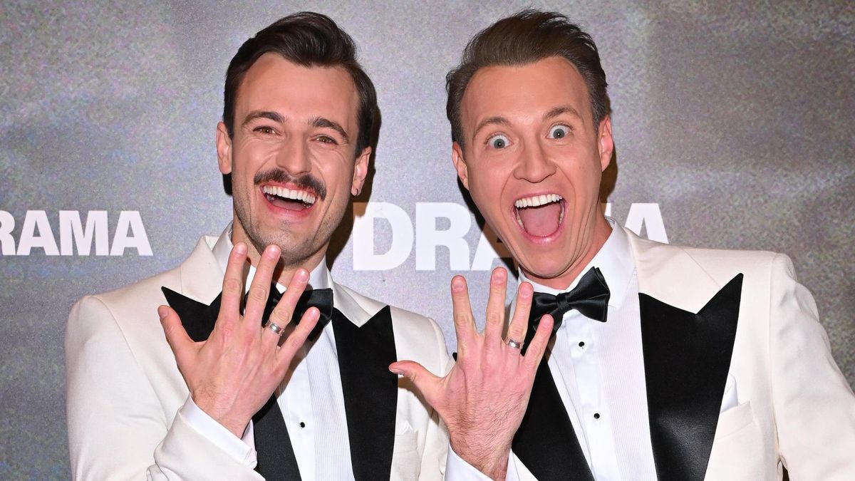 Błażej Stencel i jego ukochany zaprezentowali obrączki 
