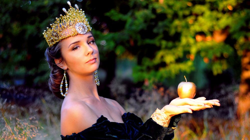 W welurowej sukience poczujesz się jak prawdziwa ksieżniczka