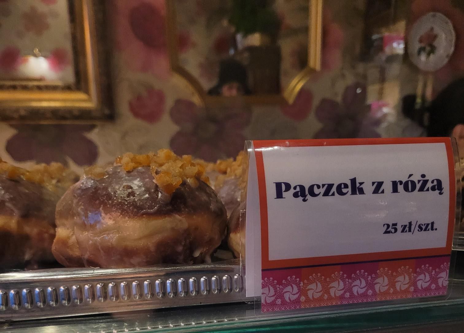 Pączek z różą Magdy Gessler - cena w 2026 roku