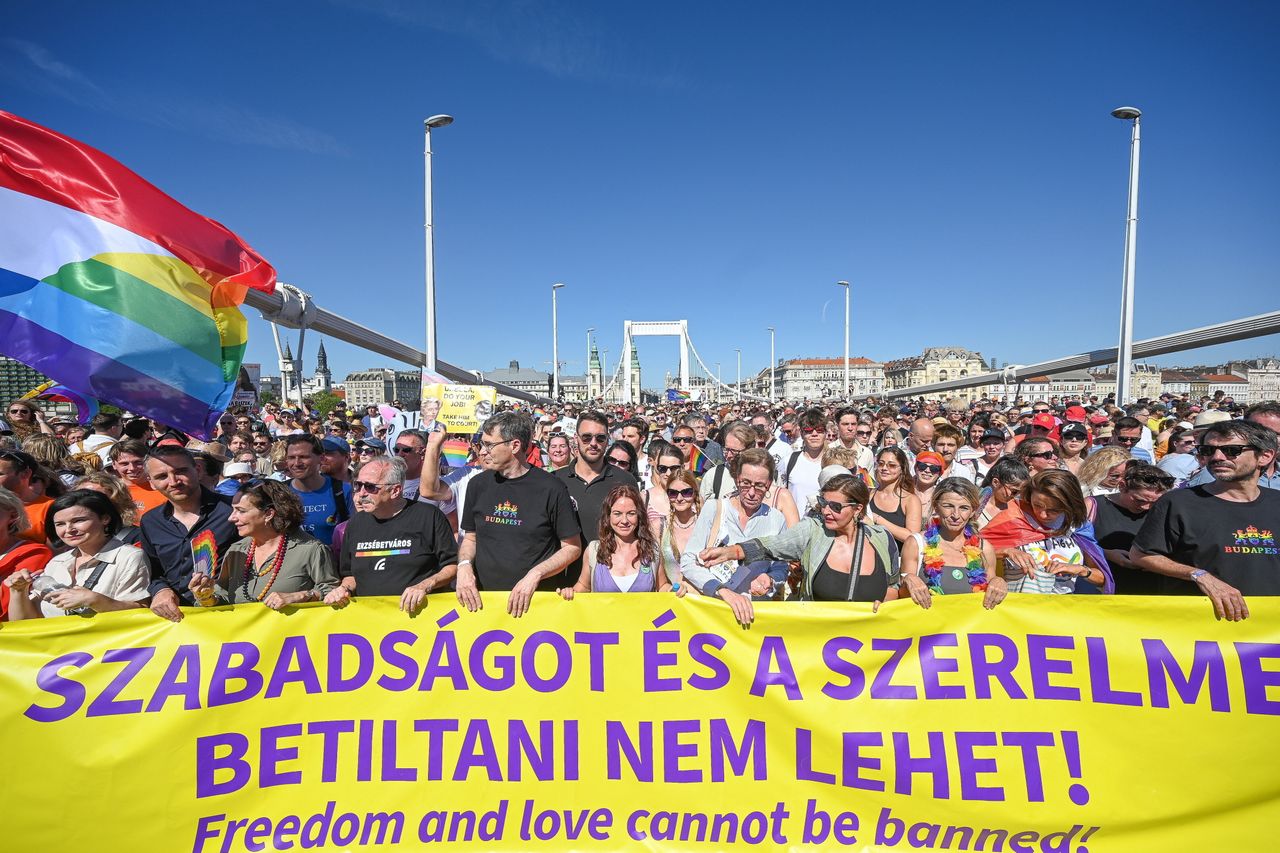 "Na rozkaz Brukseli". Węgierski rząd ostro o Paradzie Równości