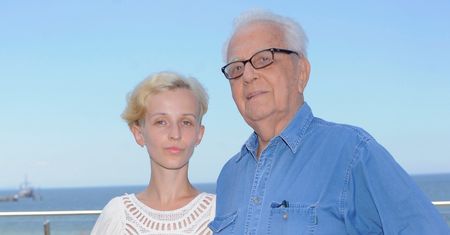 Kamila Łapicka nie została uwzględniona w testamencie starszego o 60 lat męża. Czym się dziś zajmuje wdowa po aktorze?