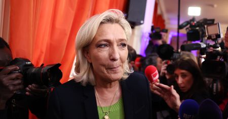 Sondażowa dominacja Le Pen. Liderka skrajnej prawicy mknie do II tury
