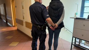 Pruszków: Kobieta wsiadła za kierownicę po alkoholu. Zatrzymała ją policja