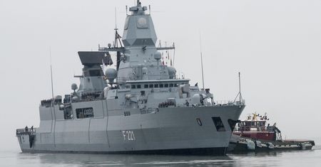 Niemiecka fregata dołącza do walki z dronami Huti. Jeden z najnowszych okrętów wojennych