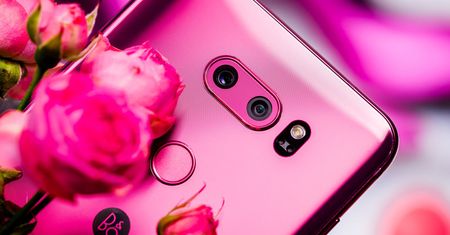 Odważny kolor dla kobiet z charakterem - LG V30 Raspberry Rose w Polsce