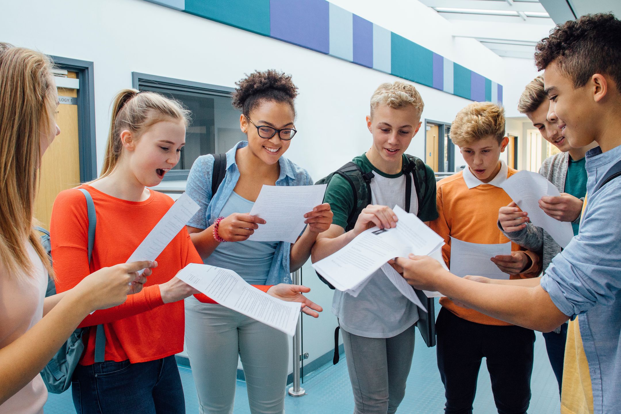 studenci, licealiści, uczniowie, wyniki egzaminów