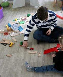 Ekspert alarmuje ws. popularnych zabawek. "Sprzedajemy to trzylatkom"