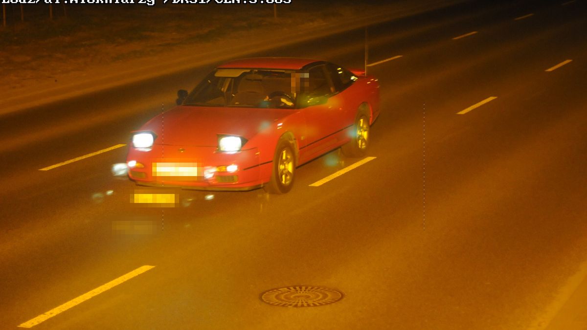 Nocą w terenie zabudowanym przepisy pozwalają jeździć szybciej. Ale tylko o 10 km/h