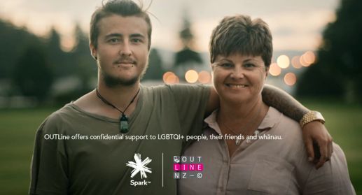 Rodzice osób nieheteronormatywnych w reklamie telekomu Spark (wideo)