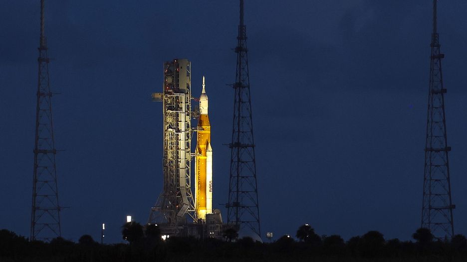 CAPE CANAVERAL, FLORIDA - SEPTEMBER 01: NASA's Artemis I rocket sits on launch pad 39-B at Kennedy Space Center on September 01, 2022 in Cape Canaveral, Florida. The first attempt to launch the Artemis I was scrubbed after an issue was found on one of the rocket's four engines. The next launch attempt will be September 3rd. (Photo by Kevin Dietsch/Getty Images)
