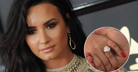 Pierścionek zaręczynowy Demi Lovato kosztował fortunę. Ogromny brylant