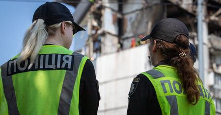 Zatrzymanie na gorącym uczynku. Próbowała zjeść dowód rzeczowy