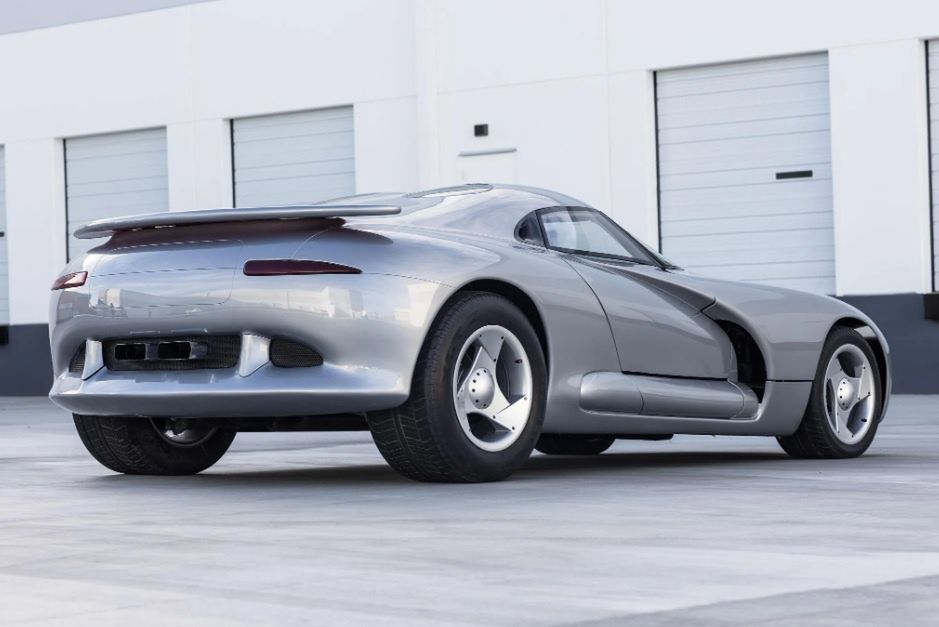 Dodge Viper "Defender"