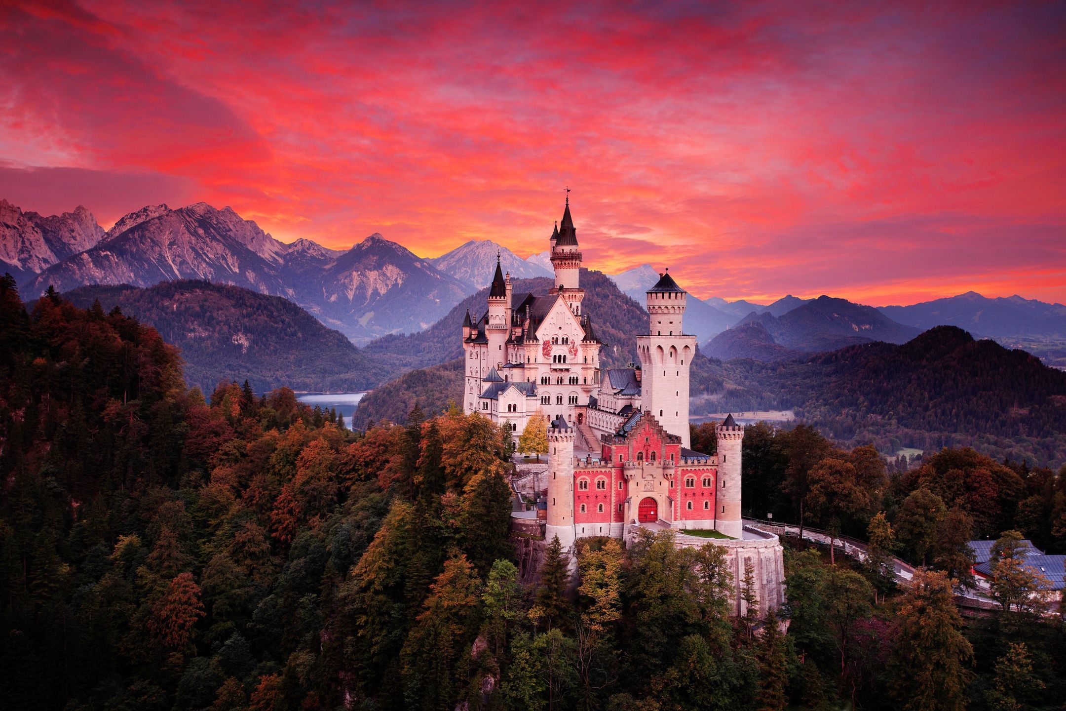 Zamek Neuschwanstein robi wrażenie