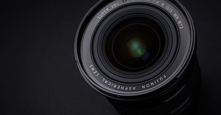 Fujinon XF 10-24 mm f/4 R OIS WR – odporny obiektyw UWA dla profesjonalistów