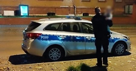 Noworodek i 2-latek sami. Babcia i matka pijane