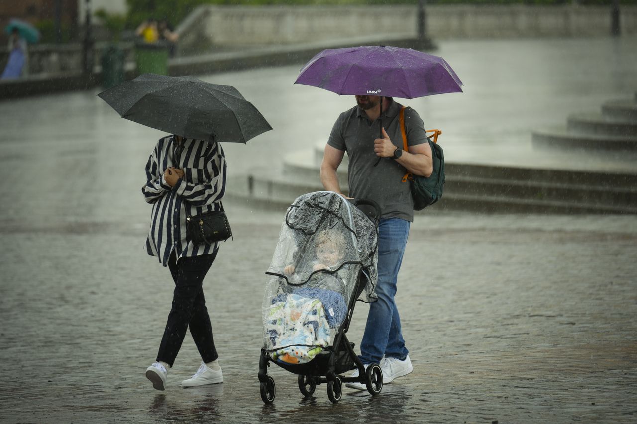 Dzietność szoruje po dnie. Ponure prognozy dla Polski